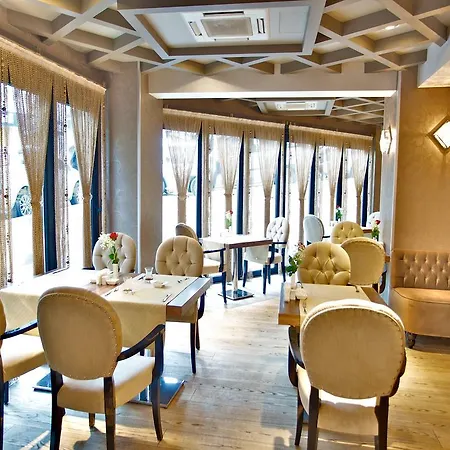 Momento - Special Category 4* Provincia di Istanbul