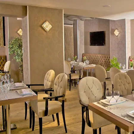 Momento - Special Category Istanbul
