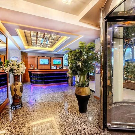 Momento - Special Category Hotel