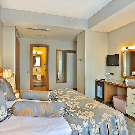 Momento - Special Category Istambul