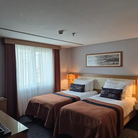 Momento - Special Category Hotel